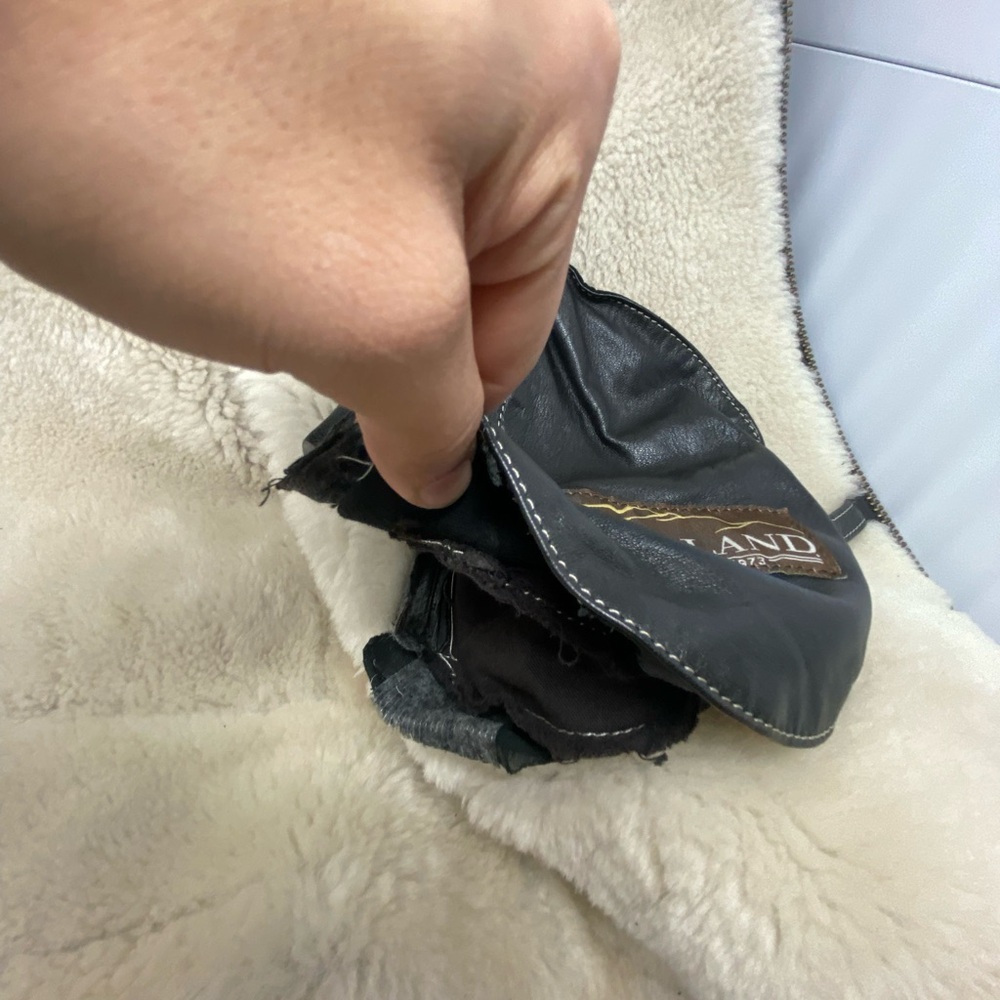 Overland Classic Sheepskin B-3 Bomber Jacket - Picture 4 of 8